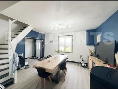 Maison - 101 m² - 5 pièces