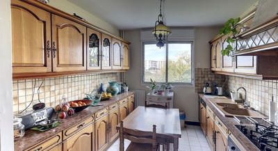 Appartement - 110 m² - 6 pièces