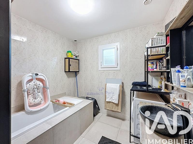 Maison - 167 m² - 6 pièces