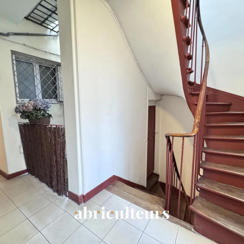Appartement ancien - 86 m² - 5 pièces