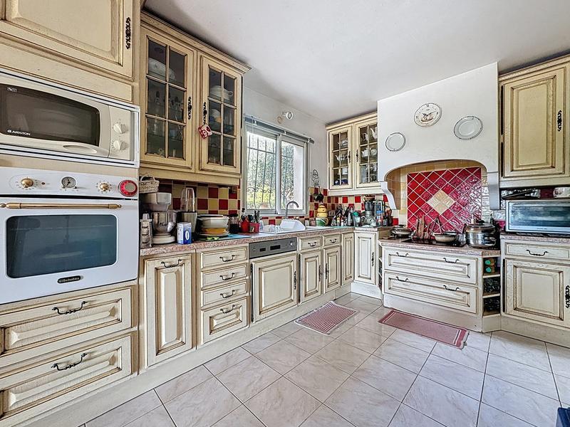 Maison traditionnelle - 140 m² - 6 pièces