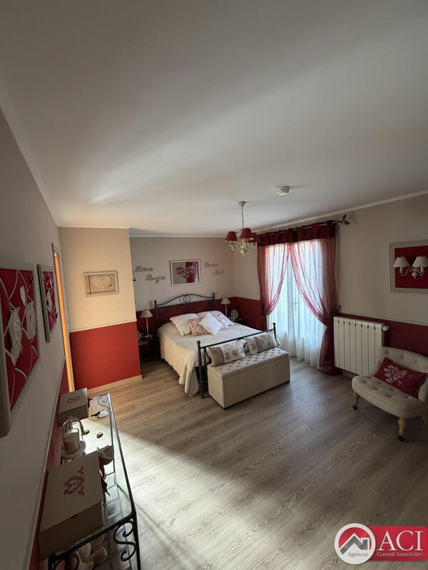 Maison - 164 m² - 6 pièces