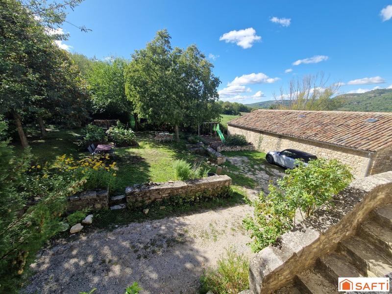 Maison - 177 m² - 6 pièces