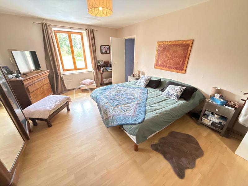 Demeure - 326 m² - 11 pièces