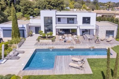 Villa - 250 m² - 7 pièces