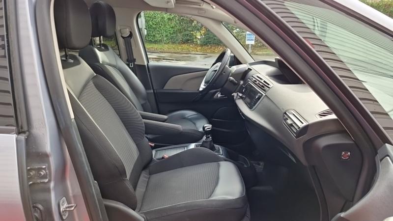 Citroën Grand C4 SpaceTourer Bluehdi 130 Ss Bvm6 Shine