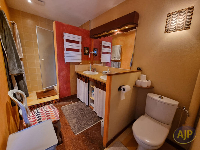 Maison - 102 m² - 4 pièces