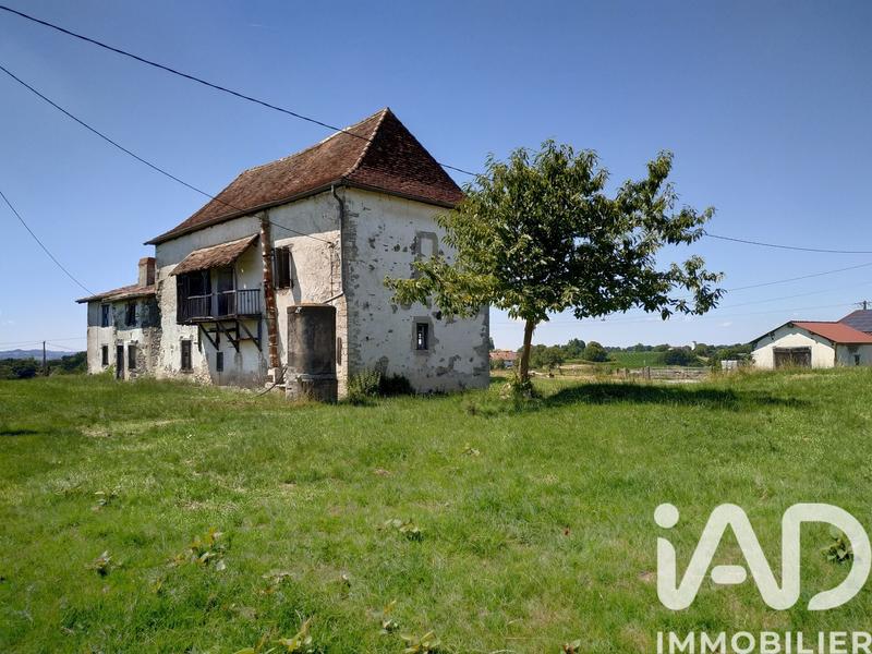Maison de campagne - 360 m² - 2 pièces