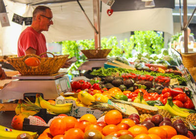 Marché du vendredi à Ribérac