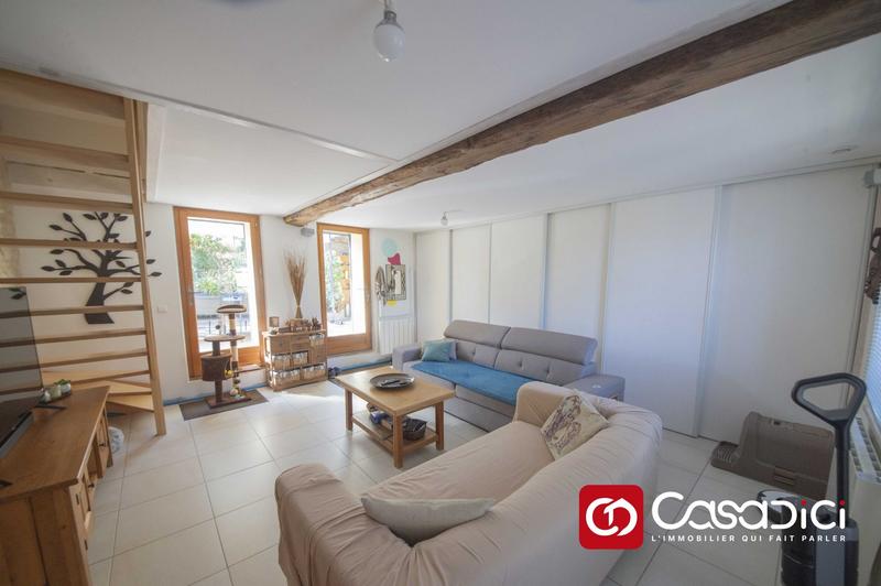 Maison - 90 m² - 6 pièces