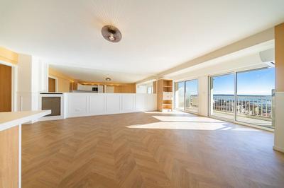 Appartement - 128 m² - 4 pièces