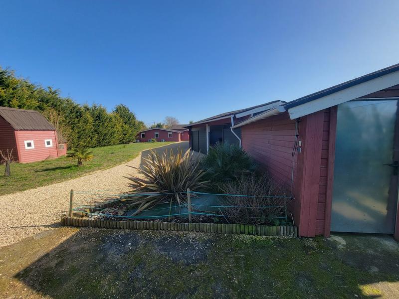 Villa - 252 m² - 11 pièces