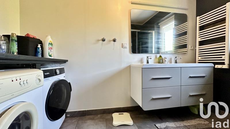 Maison - 210 m² - 8 pièces