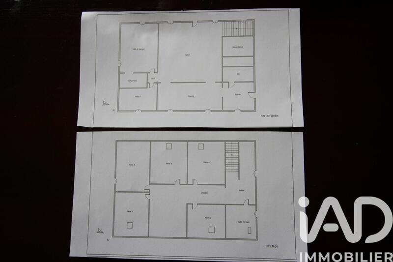 Maison - 615 m² - 14 pièces