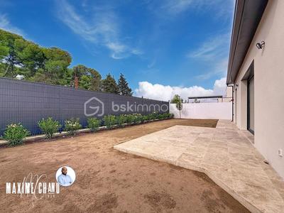 Maison - 102 m² - 4 pièces