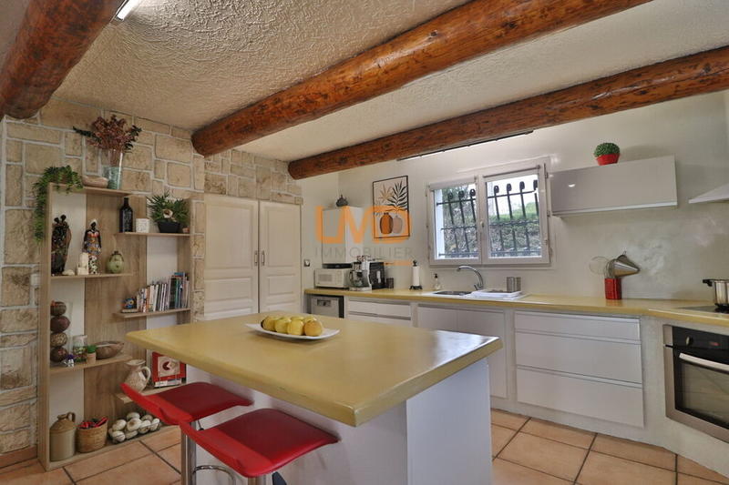 Maison - 147 m² - 8 pièces