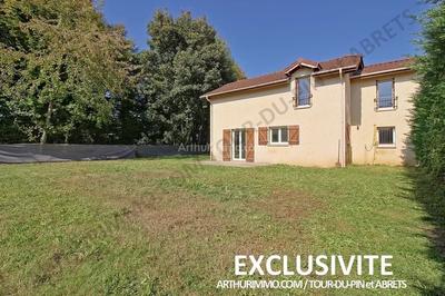 Maison - 98 m² - 5 pièces