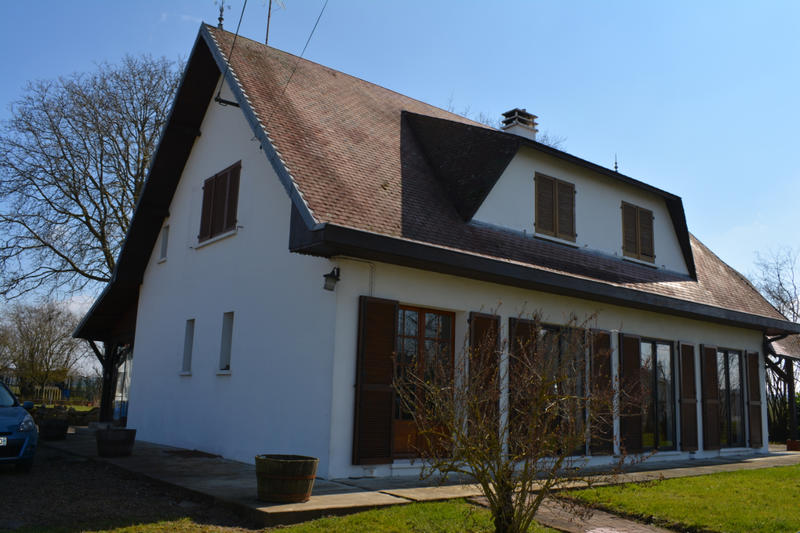 Maison - 202 m² - 10 pièces