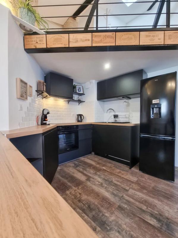 Immeuble - 85 m² - 2 pièces