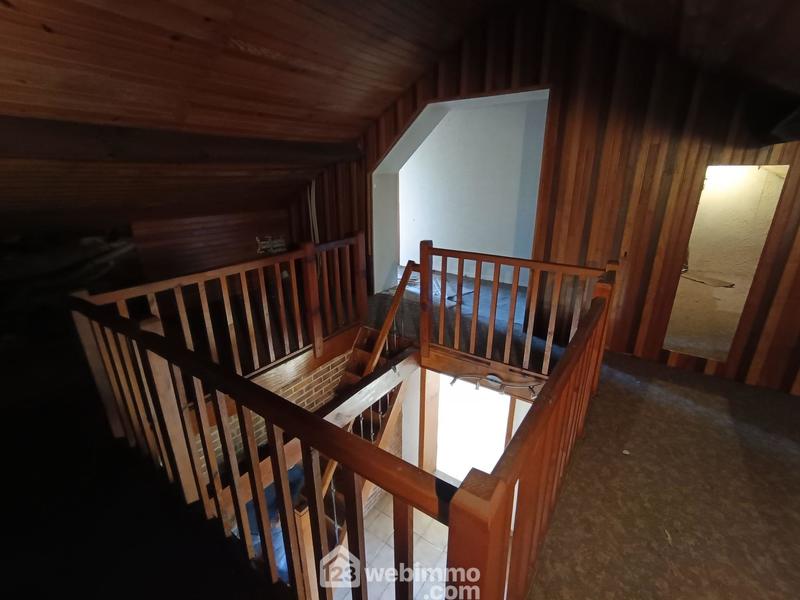 Maison - 200 m² - 6 pièces