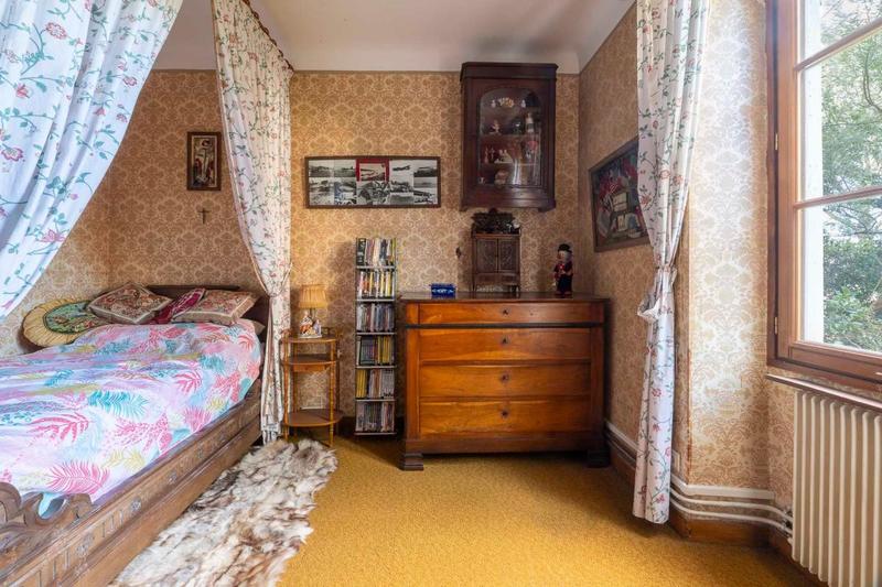 Maison - 396 m² - 9 pièces