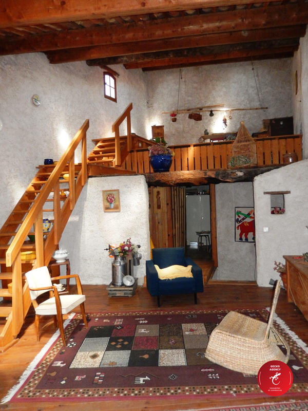 Maison - 191 m² - 7 pièces