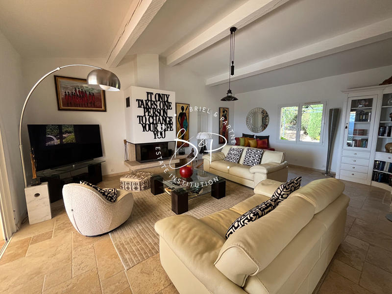 Maison - 172 m² - 8 pièces