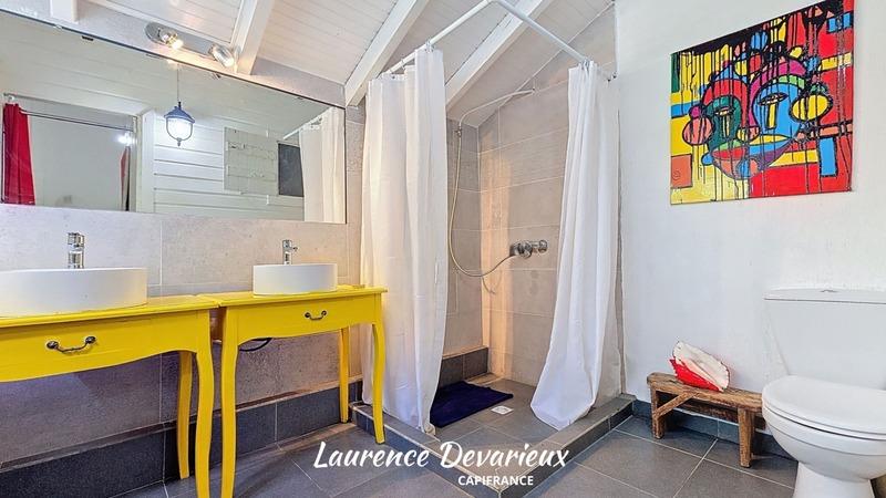 Maison de bois - 150 m² - 4 pièces