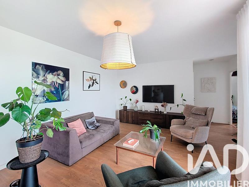 Appartement - 80 m² - 3 pièces