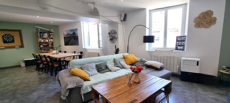 Appartement - 94 m² - 4 pièces