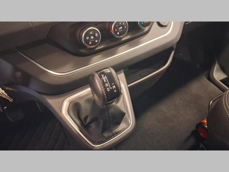 Renault Trafic SpaceNomad iconic blue dCi 170 Edc