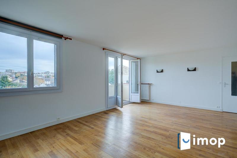 Appartement - 80 m² - 5 pièces