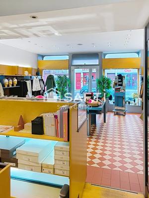 Local commercial - 75 m² - 1 pièce