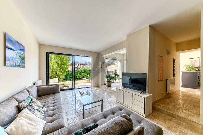 Maison - 164 m² - 7 pièces