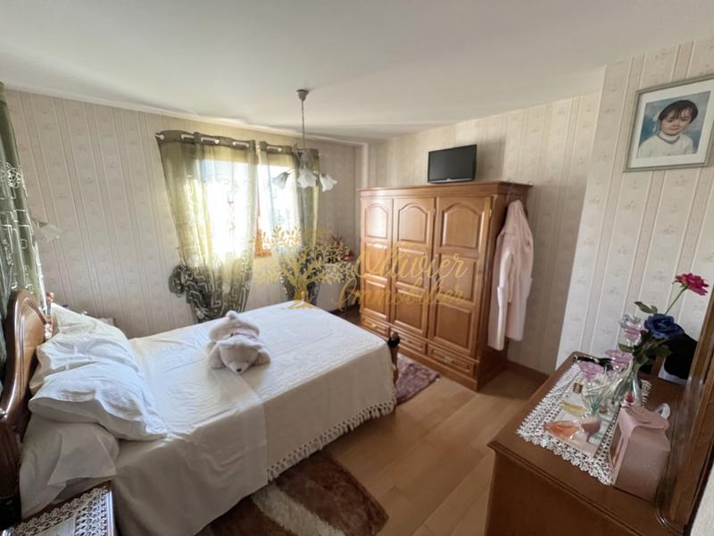 Pavillon - 154 m² - 8 pièces