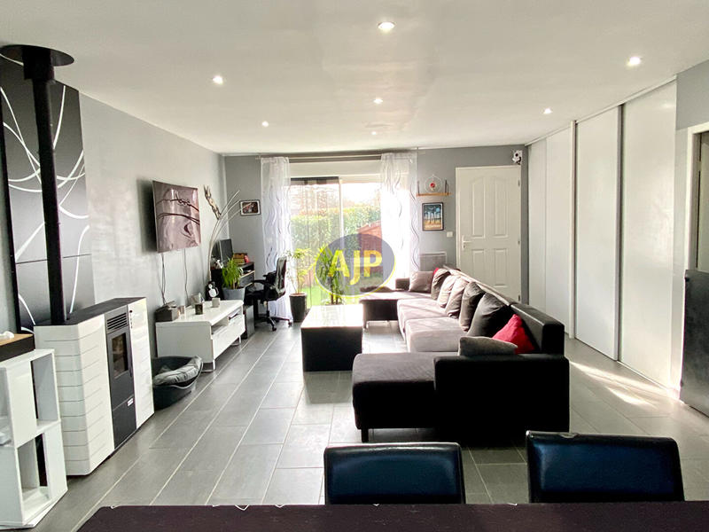 Maison - 101 m² - 5 pièces