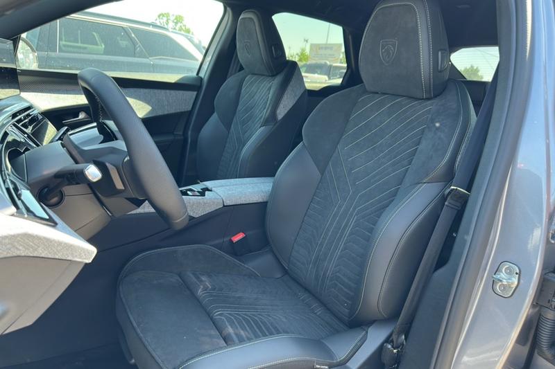 Peugeot 3008 Hybrid 145 E-Dcs6 Gt Alca