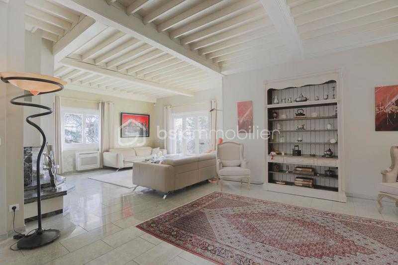 Villa - 280 m² - 10 pièces