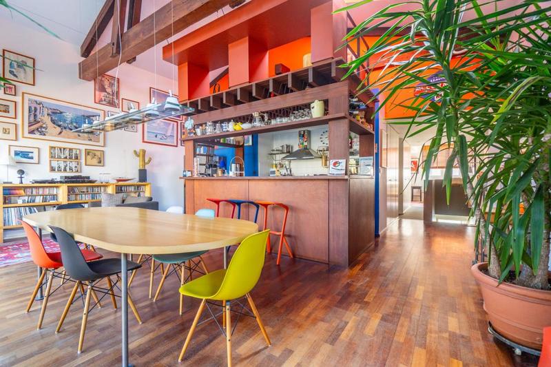 Maison - 210 m² - 7 pièces