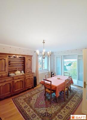 Maison - 90 m² - 5 pièces