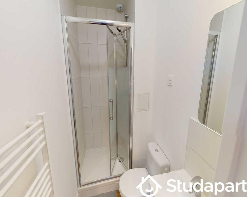 Chambre - 280 m² - 1 pièce