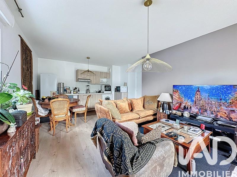 Appartement - 60 m² - 3 pièces