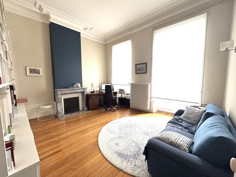 Appartement - 212 m² - 5 pièces