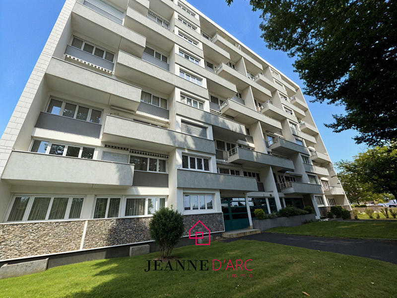 Appartement - 90 m² - 4 pièces