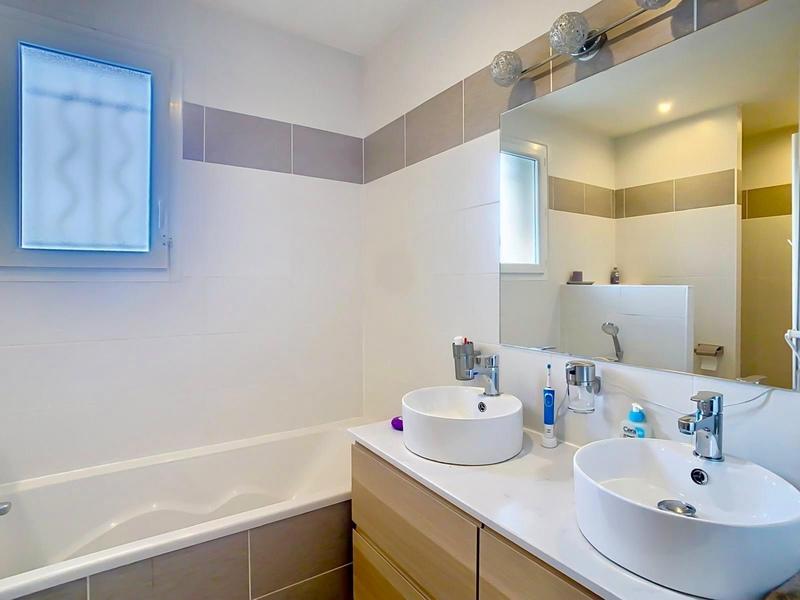 Maison - 145 m² - 5 pièces