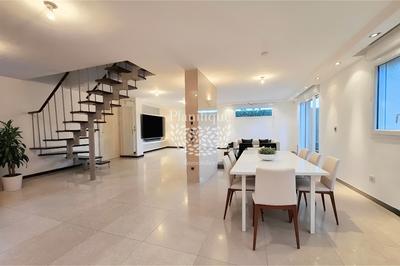 Maison - 104 m² - 4 pièces