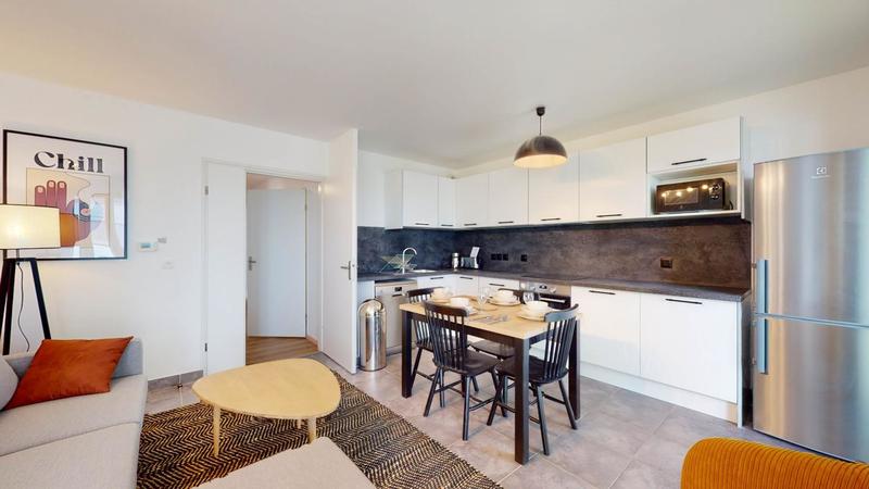 Appartement - 85 m² - 5 pièces