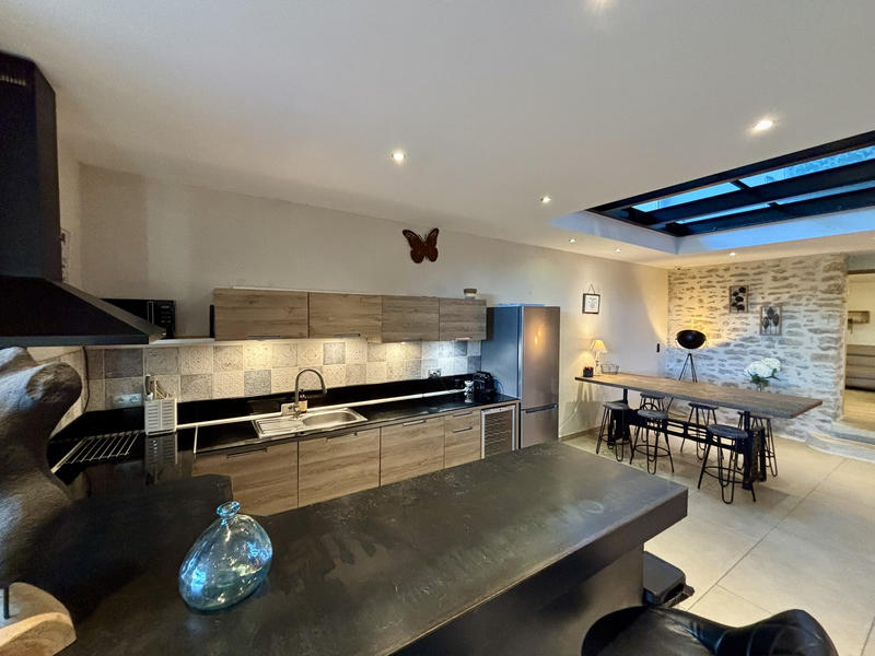 Mas - 185 m² - 5 pièces