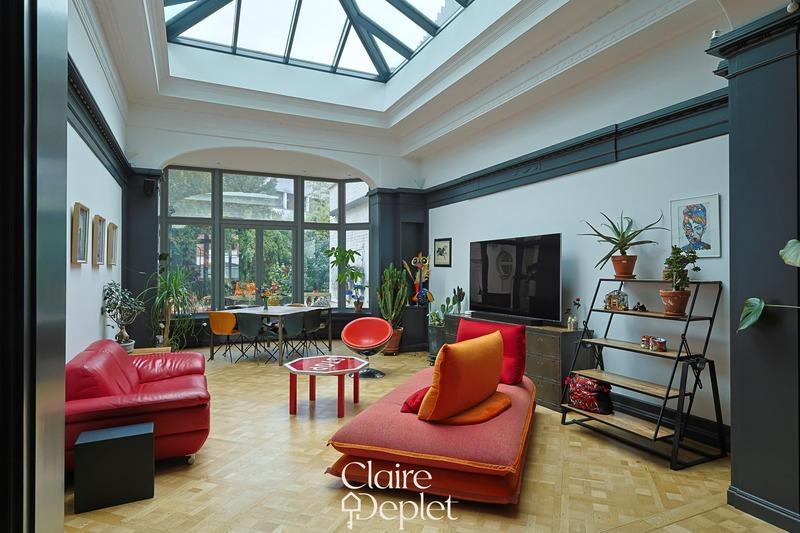 Maison bourgeoise - 325 m² - 9 pièces