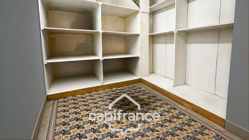 Appartement - 354 m² - 11 pièces